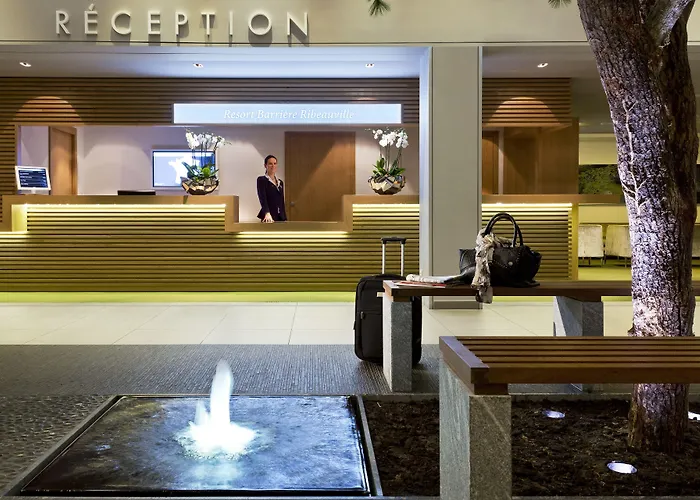 バリエール リボヴィレ ホテル